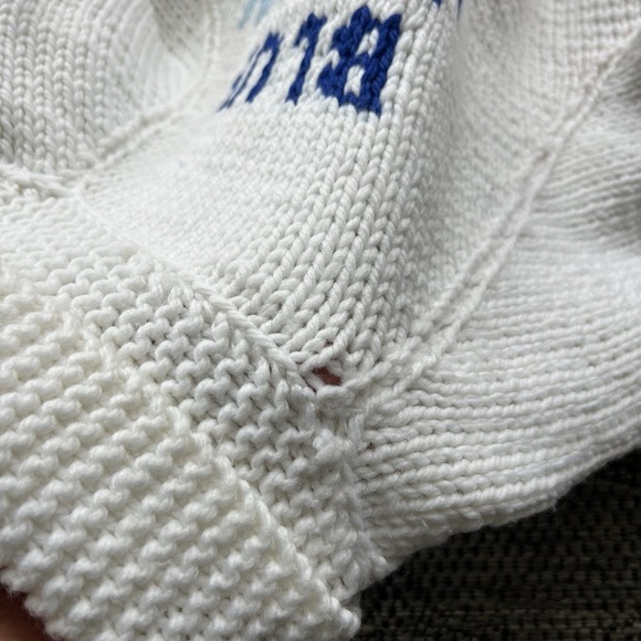 Vintage Blue Jays Cowichan Men's Medium White MLB Acrylic Hand Knit Cardigan - Picture 8 of 11